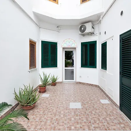 Il Cortile Dei Cantori شقة ليتشي