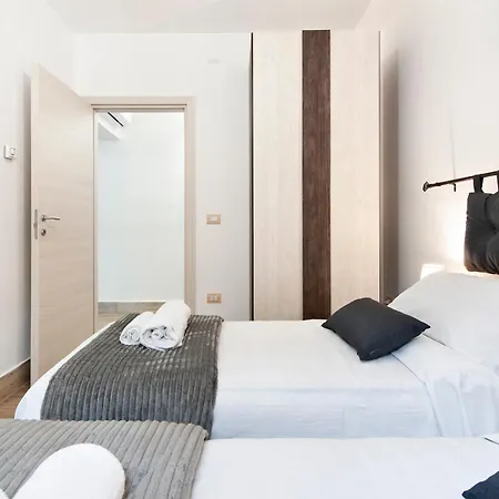 Il Cortile Dei Cantori * Lecce