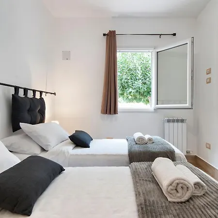 Il Cortile Dei Cantori Apartment *