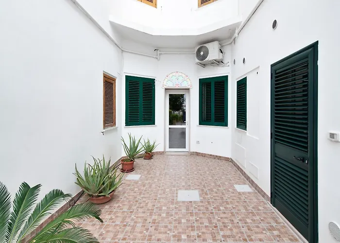 Il Cortile Dei Cantori דירה לצ'ה